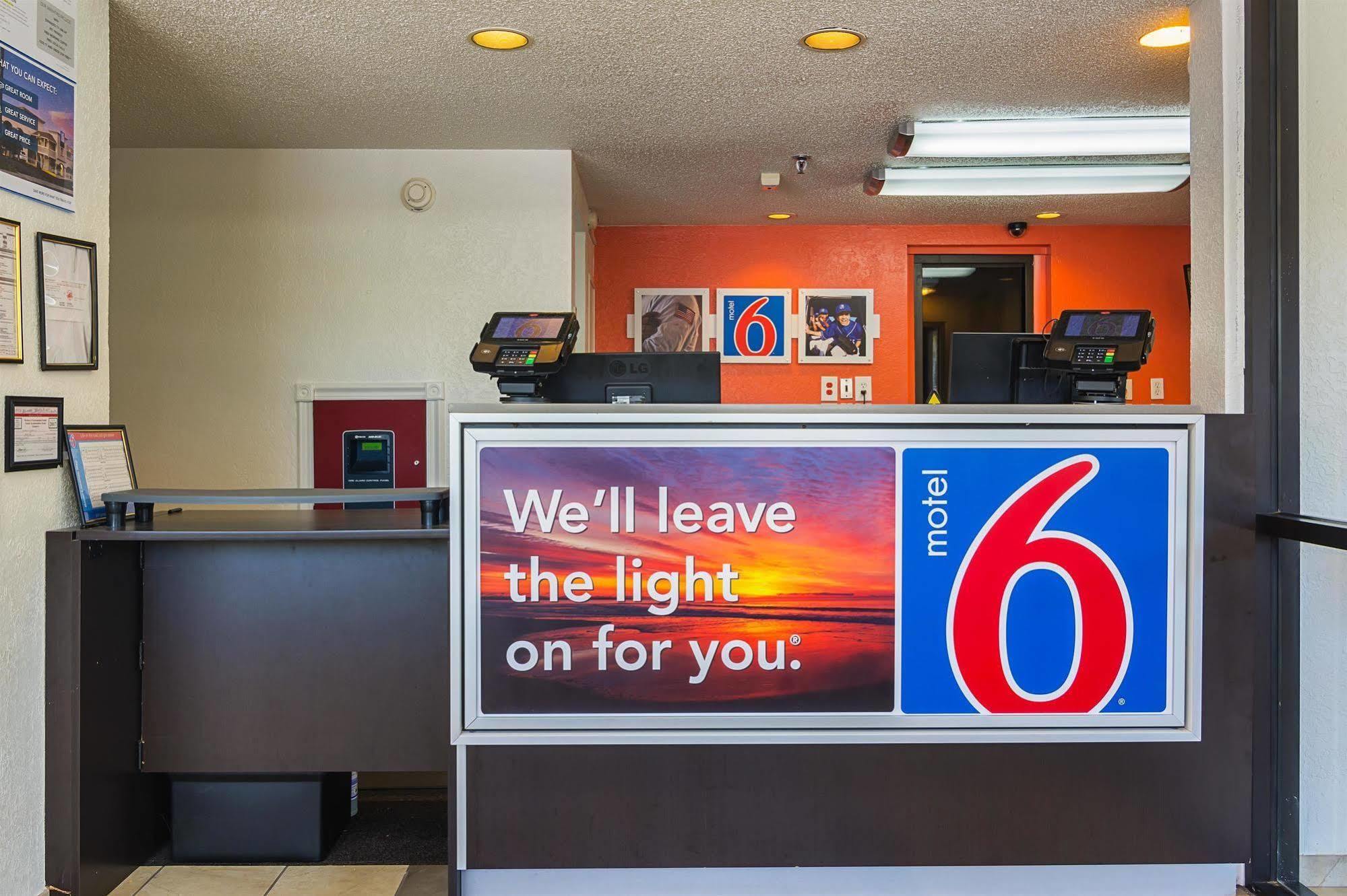 Motel 6-Tucker, Ga - Atlanta Northeast Екстер'єр фото